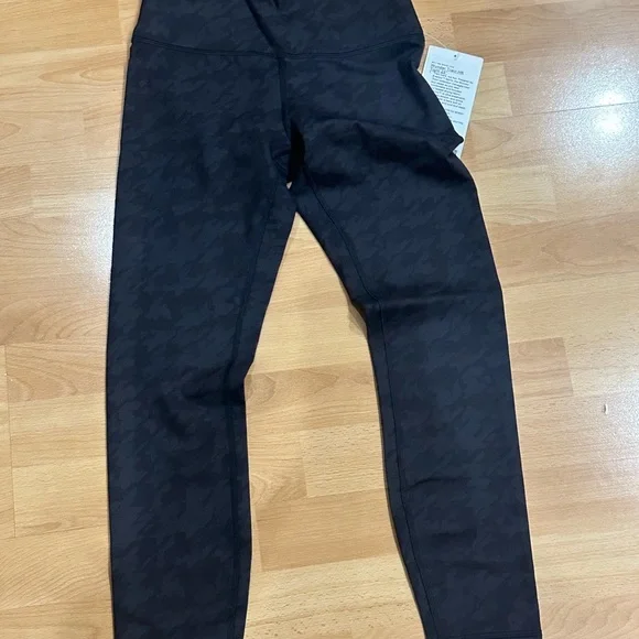 Brand New Lululemon Wunder Train Leggings - Picture 14 of 14